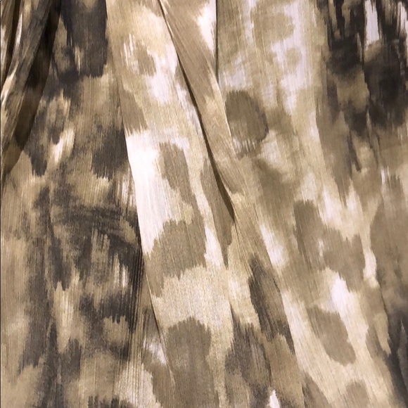 Top - Picture 2 of 4